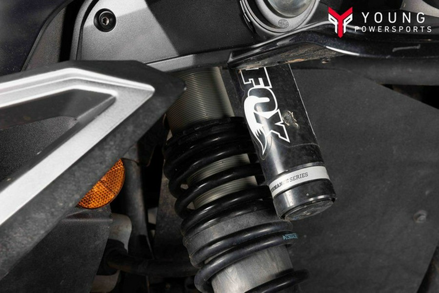 2017 Can-Am Maverick TURBO 1000R Turbo Triple Black