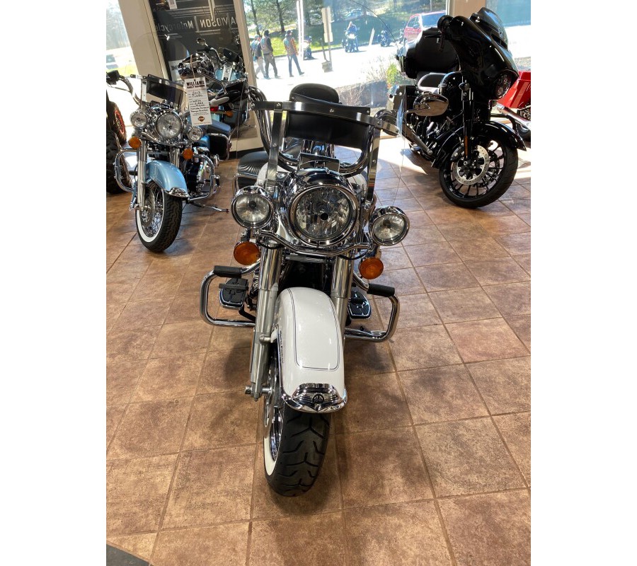 2013 Harley-Davidson® Road King® Classic