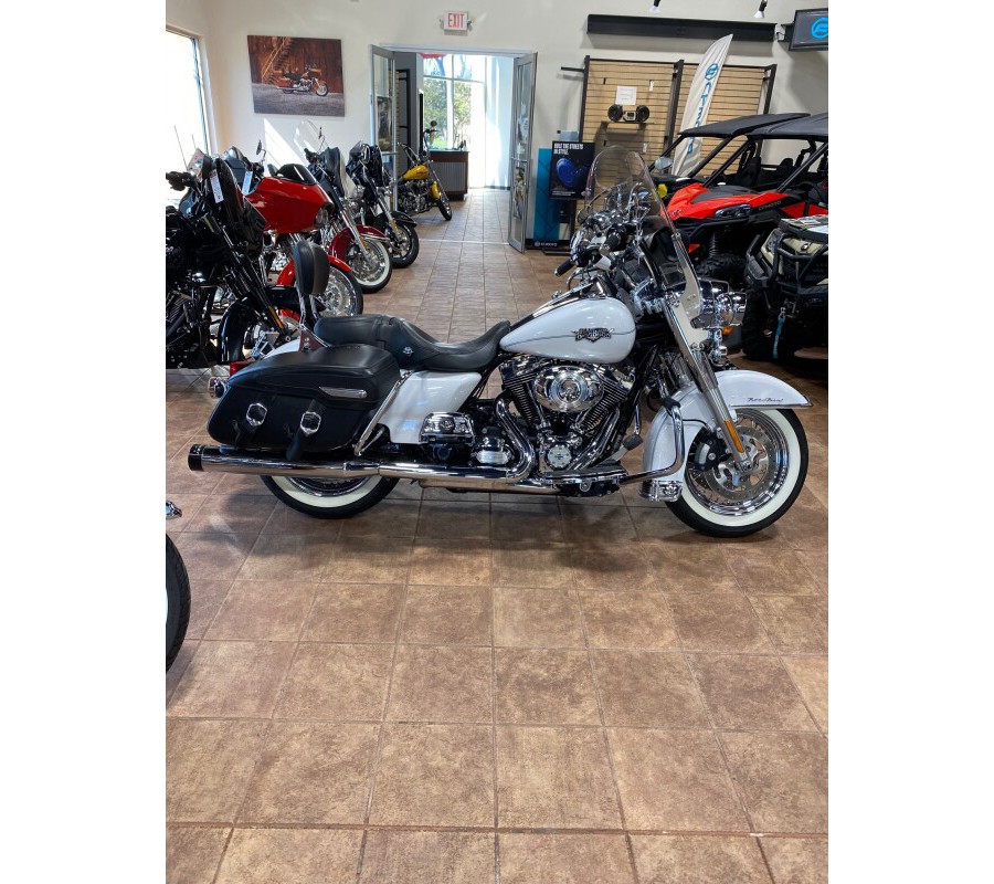 2013 Harley-Davidson® Road King® Classic