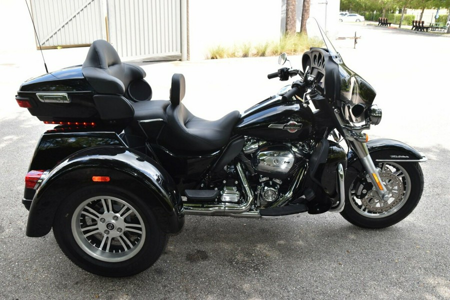 2023 Harley-Davidson Tri Glide Ultra FLHTCUTG
