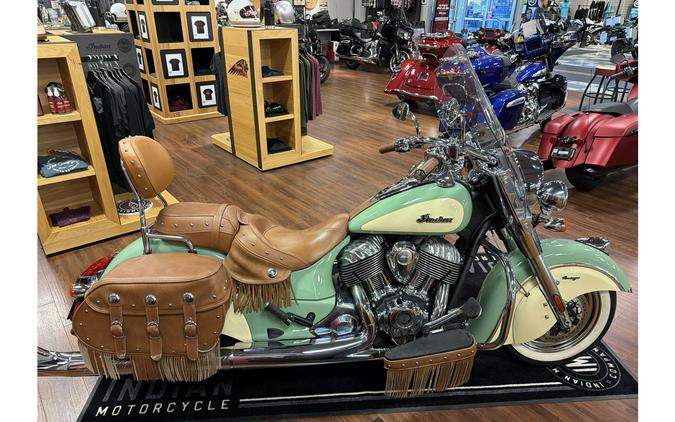 2015 Chief® Vintage - Indian Motorcycle