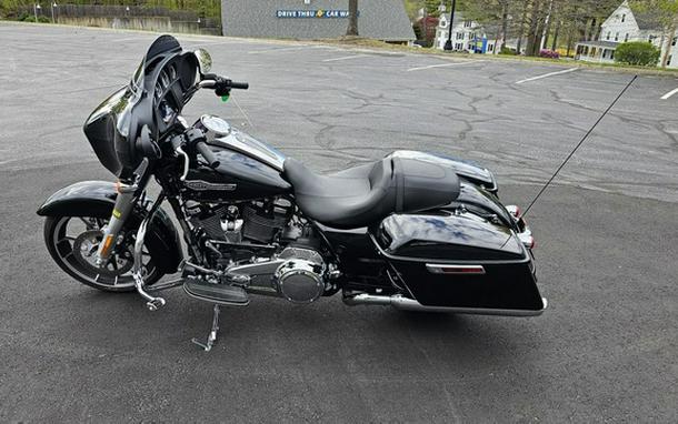 2023 Harley-Davidson FLHX - Street Glide