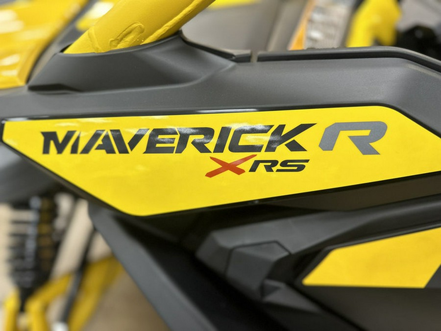 2024 Can-Am Maverick R X RS Carbon Black & Neo Yellow