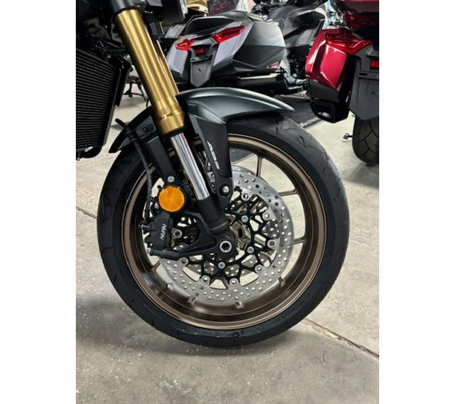 2026 Honda® CB650R E-Clutch