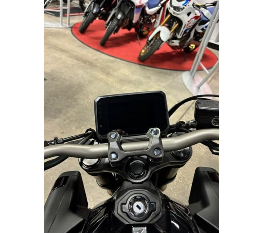 2026 Honda® CB650R E-Clutch