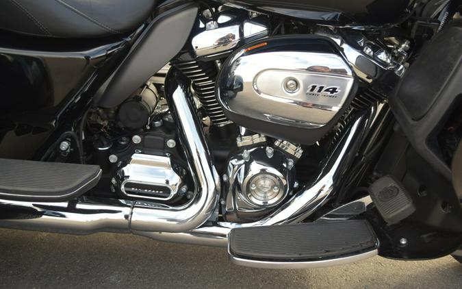 2020 FLHTCUTG Vivid Black