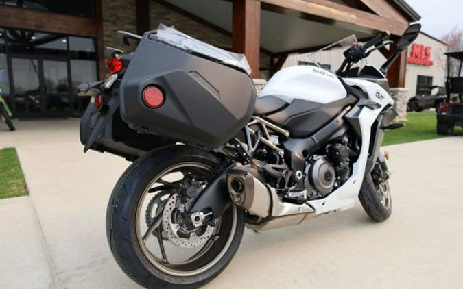 2026 Suzuki GSX-S1000GT+
