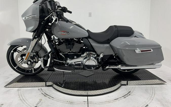 FLHX 2024 Street Glide®