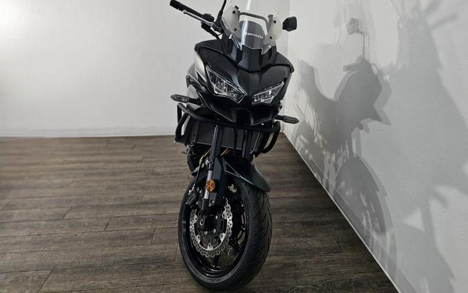 2022 Kawasaki Versys® 650 ABS Metallic Spark Black/Metallic Flat Spark Black