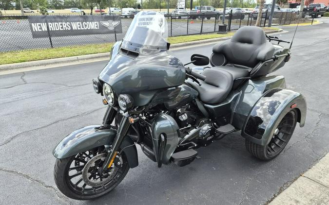 FLHTCUTG 2025 Tri Glide Ultra