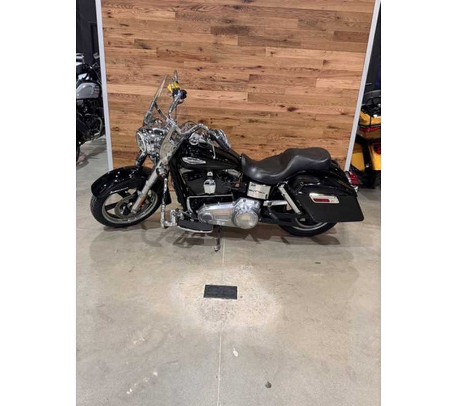 2016 Harley-Davidson FLD - Dyna Switchback