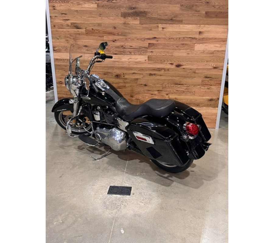 2016 Harley-Davidson FLD - Dyna Switchback