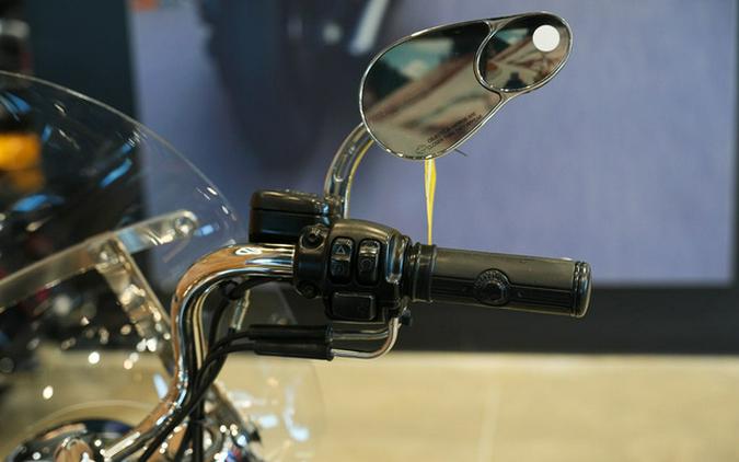 2016 Harley-Davidson FLD - Dyna Switchback