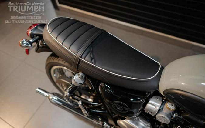 2026 Triumph Bonneville T120 Stone grey