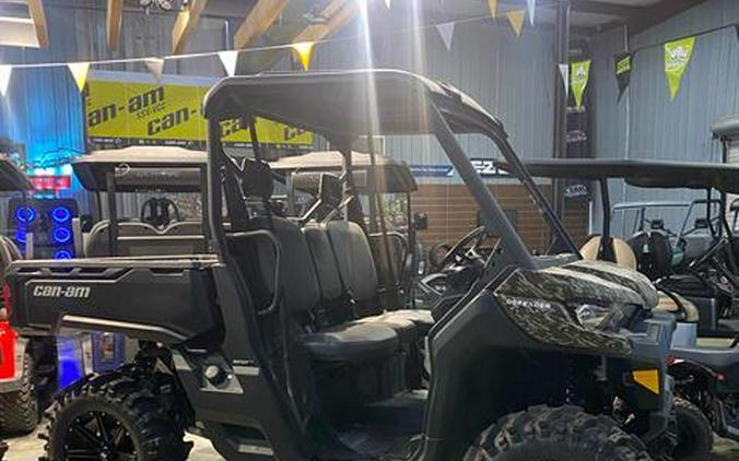 2025 Can-Am Defender DPS HD10
