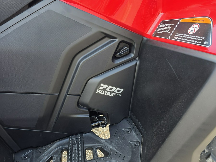 2026 Can-Am Outlander DPS 700