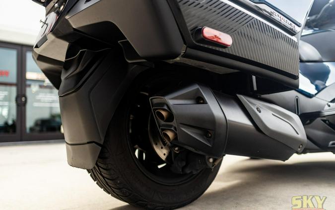 2023 Can-Am Spyder RT Base