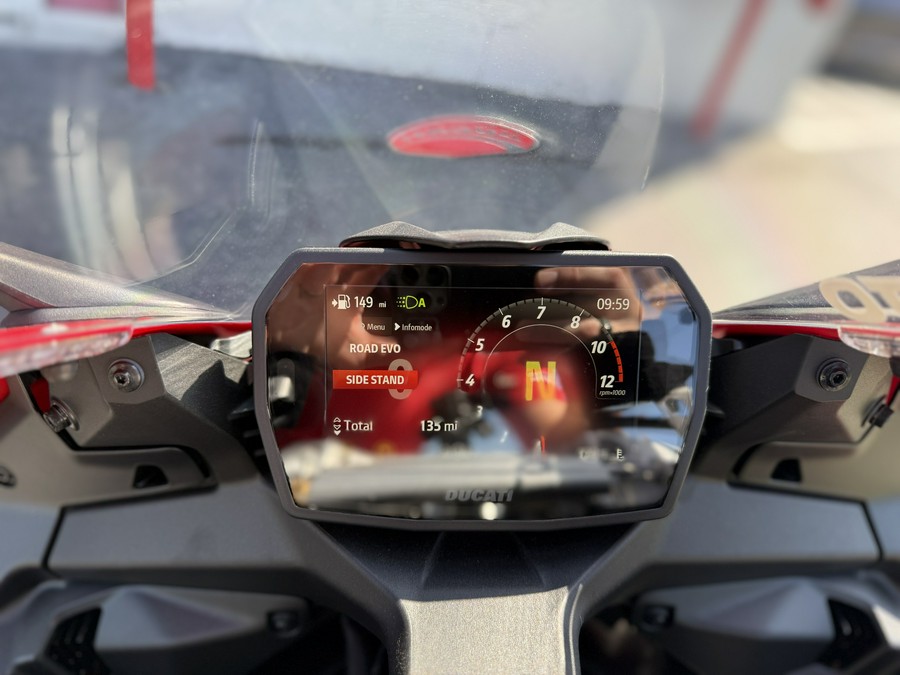 2025 Ducati Panigale V2 - 02405C