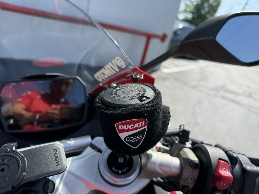 2025 Ducati Panigale V2 - 02405C