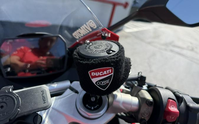 2025 Ducati Panigale V2 - 02405C