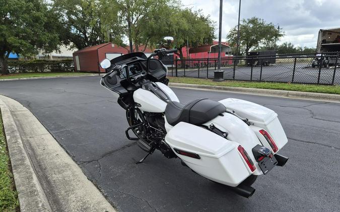 FLTRX 2025 Road Glide