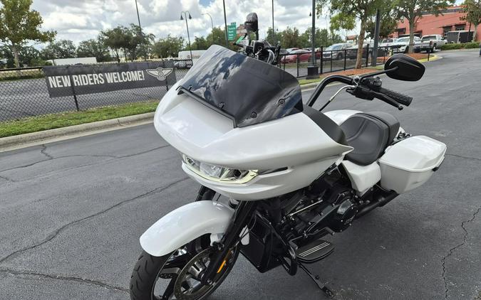 FLTRX 2025 Road Glide