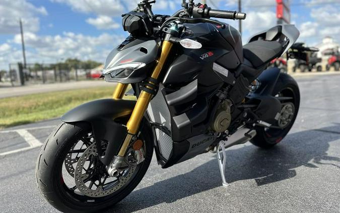 2024 Ducati Streetfighter V4 S Grey & Black