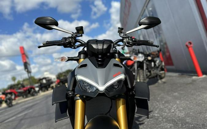 2024 Ducati Streetfighter V4 S Grey & Black