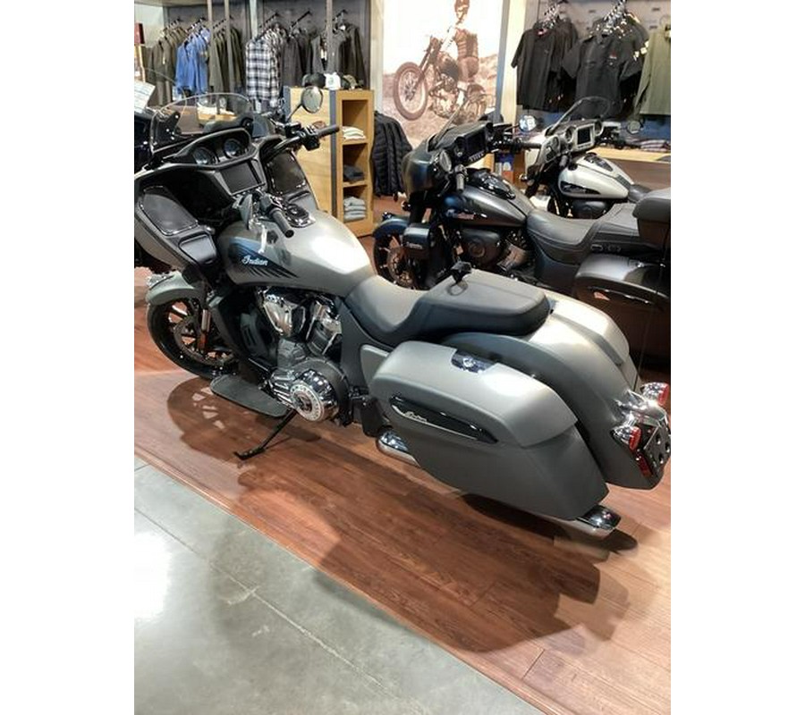 2023 Indian Motorcycle® Challenger® Titanium Smoke