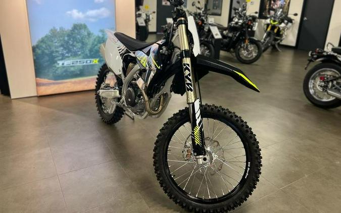 2024 Triumph TF 250-X Racing/Yellow/Black/White