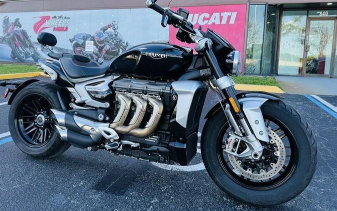 2022 Triumph Rocket 3 R Sapphire Black