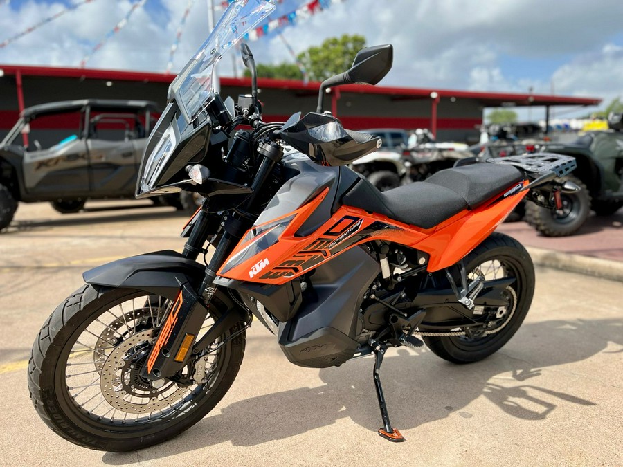 2022 KTM 890 Adventure