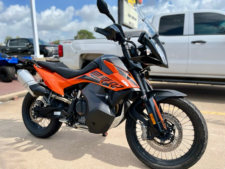 2022 KTM 890 Adventure