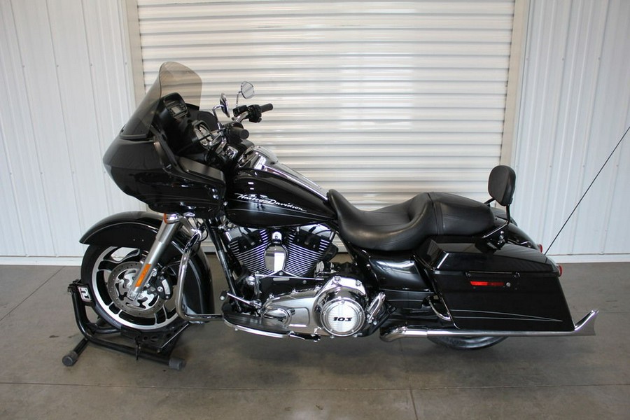 2011 Harley-Davidson® FLTRX - Road Glide® Custom