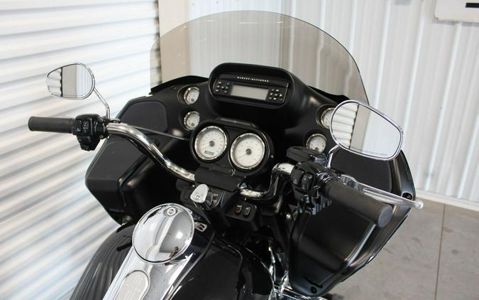 2011 Harley-Davidson® FLTRX - Road Glide® Custom