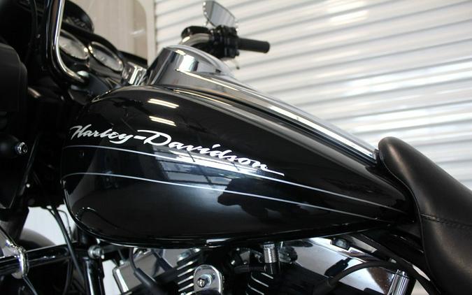 2011 Harley-Davidson® FLTRX - Road Glide® Custom