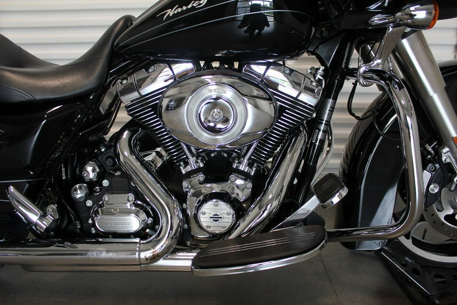 2011 Harley-Davidson® FLTRX - Road Glide® Custom