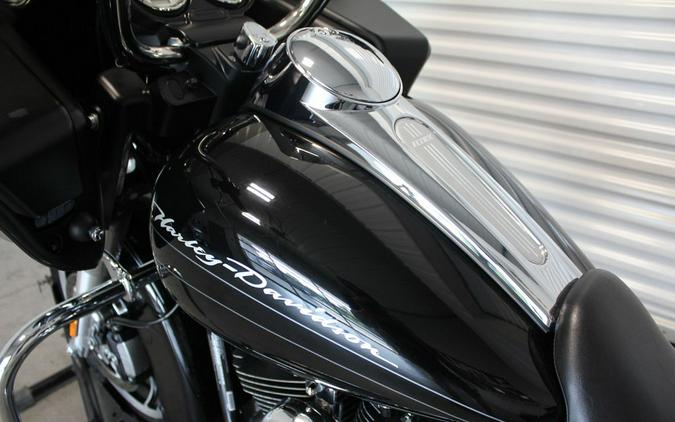 2011 Harley-Davidson® FLTRX - Road Glide® Custom