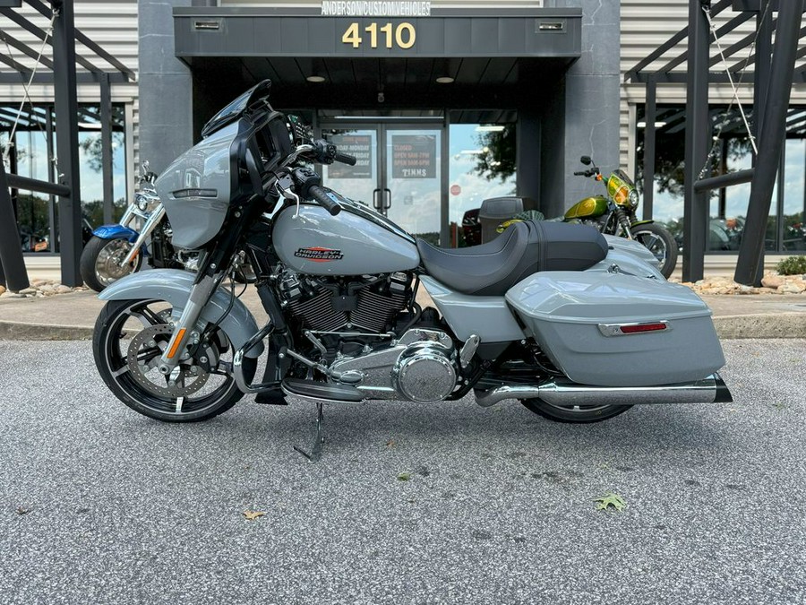 2025 Harley-Davidson® FLHX - Street Glide®