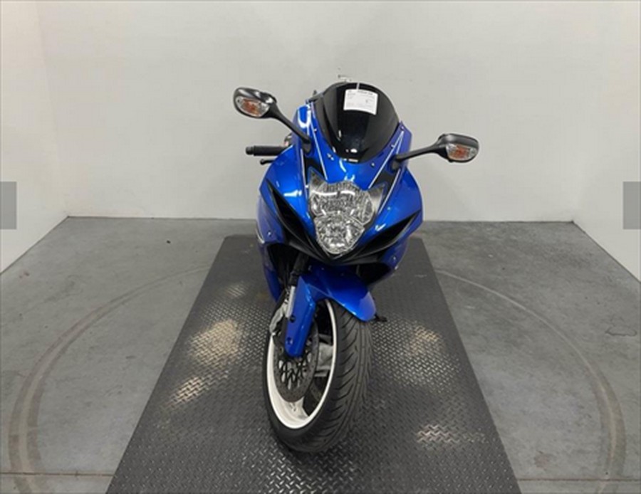 2011 Suzuki GSX-R600™
