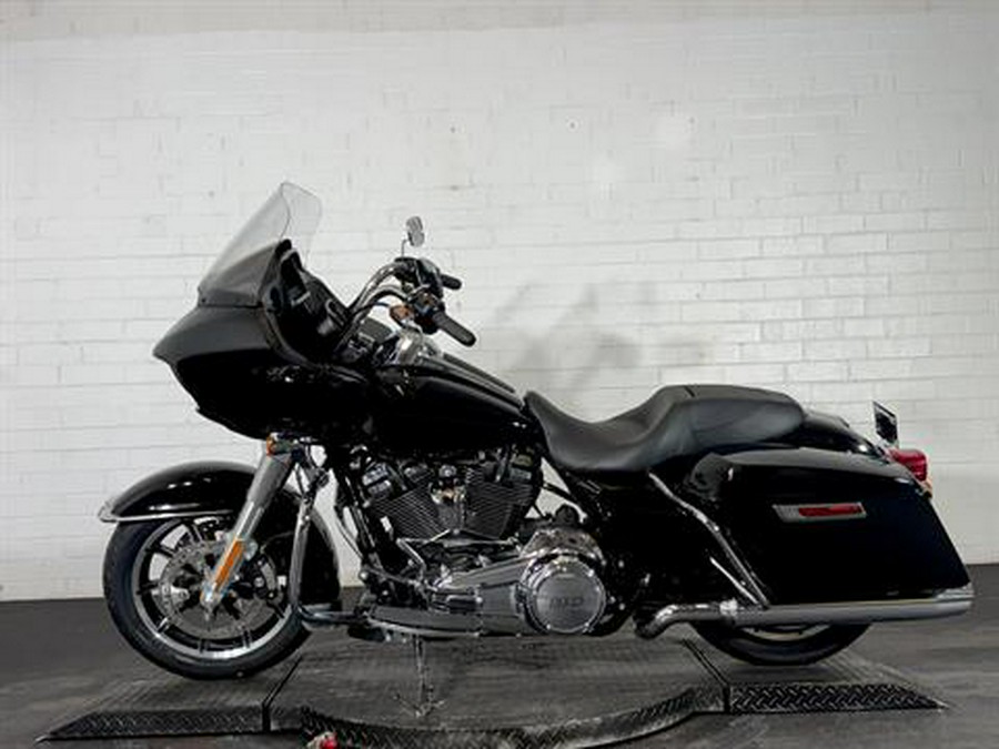 2025 Harley-Davidson Road Glide Police