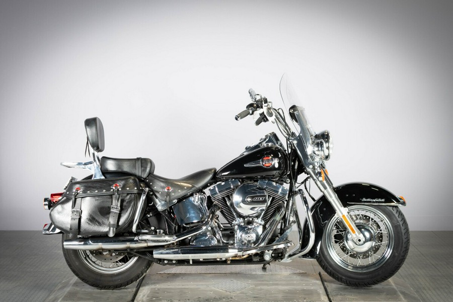 2017 Harley-Davidson Heritage Softail Classic FLSTC