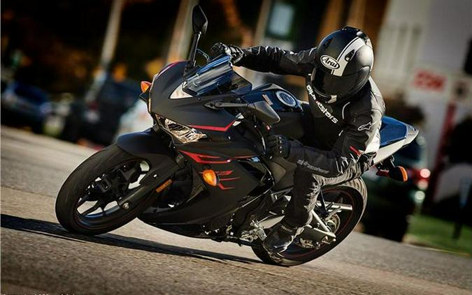 2017 Yamaha Motor Corp., USA YZF-R3 ABS
