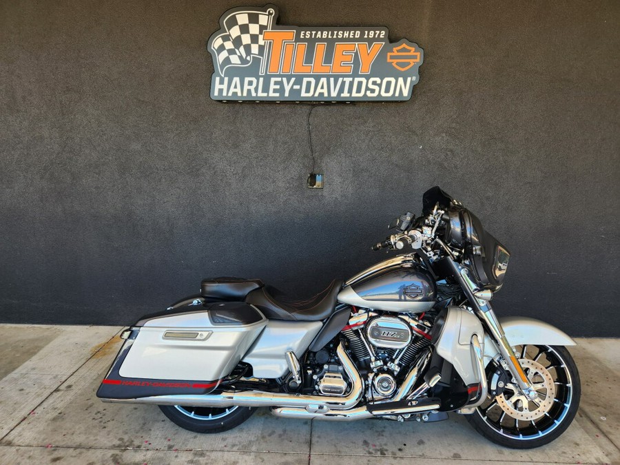 FLHXSE 2019 CVO™ Street Glide®