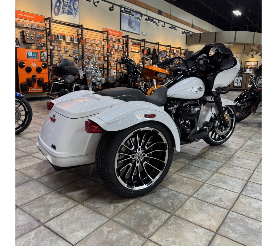 2025 Road Glide® 3 FLTRT