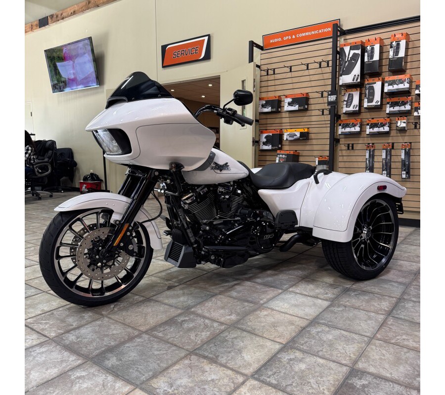 2025 Road Glide® 3 FLTRT