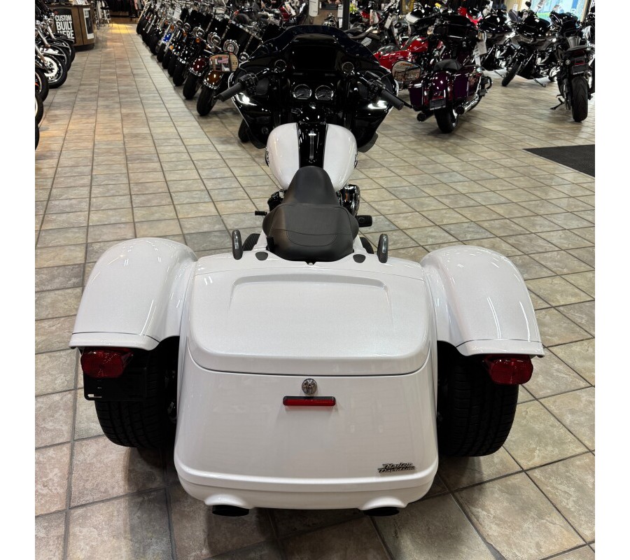 2025 Road Glide® 3 FLTRT