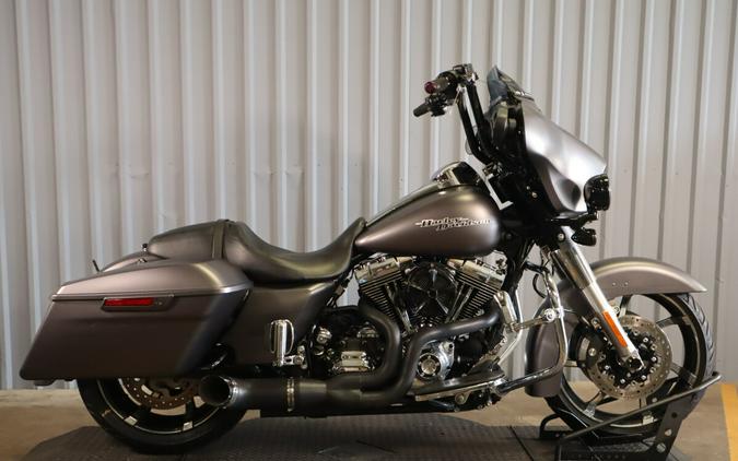 2016 Harley-Davidson® Street Glide® Special FLHXS