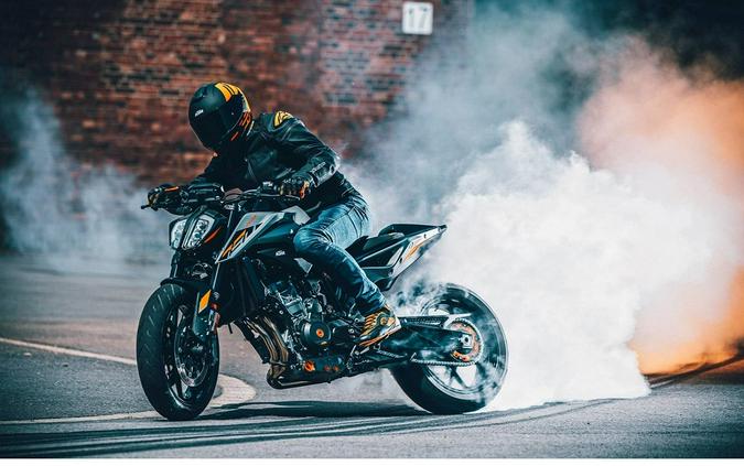 2023 KTM 790 Duke