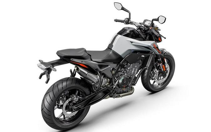 2023 KTM 790 Duke